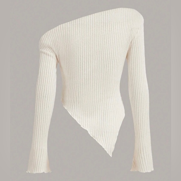 Warm White Asymmetrical Top - Picture 3 of 6